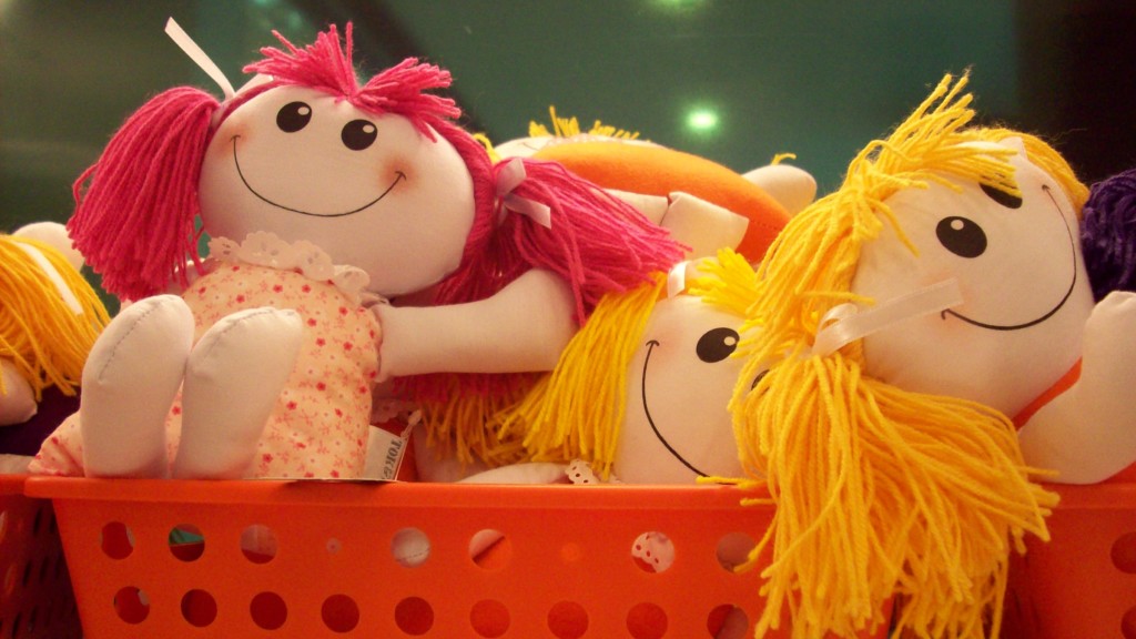 bonecas tok & stok-quarto de crianças-guardar os brinquedos ,detalhes magicos 