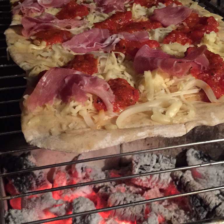 pizza-grelhada-na-churrasqueira